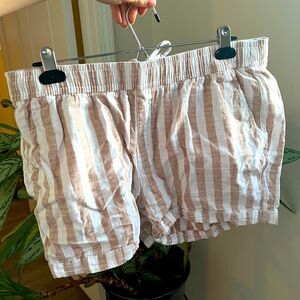 Stripe linen shorts